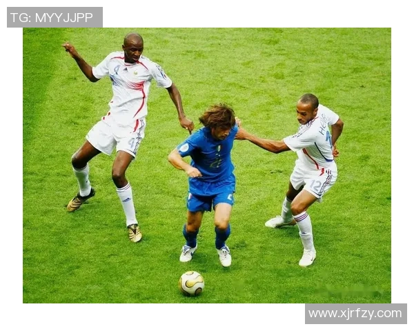 足球明星13号背后的传奇故事与他们的辉煌成就盘点