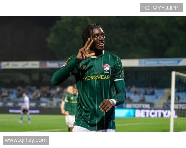 登博思与埃门激战正酣谁能在这场较量中笑到最后